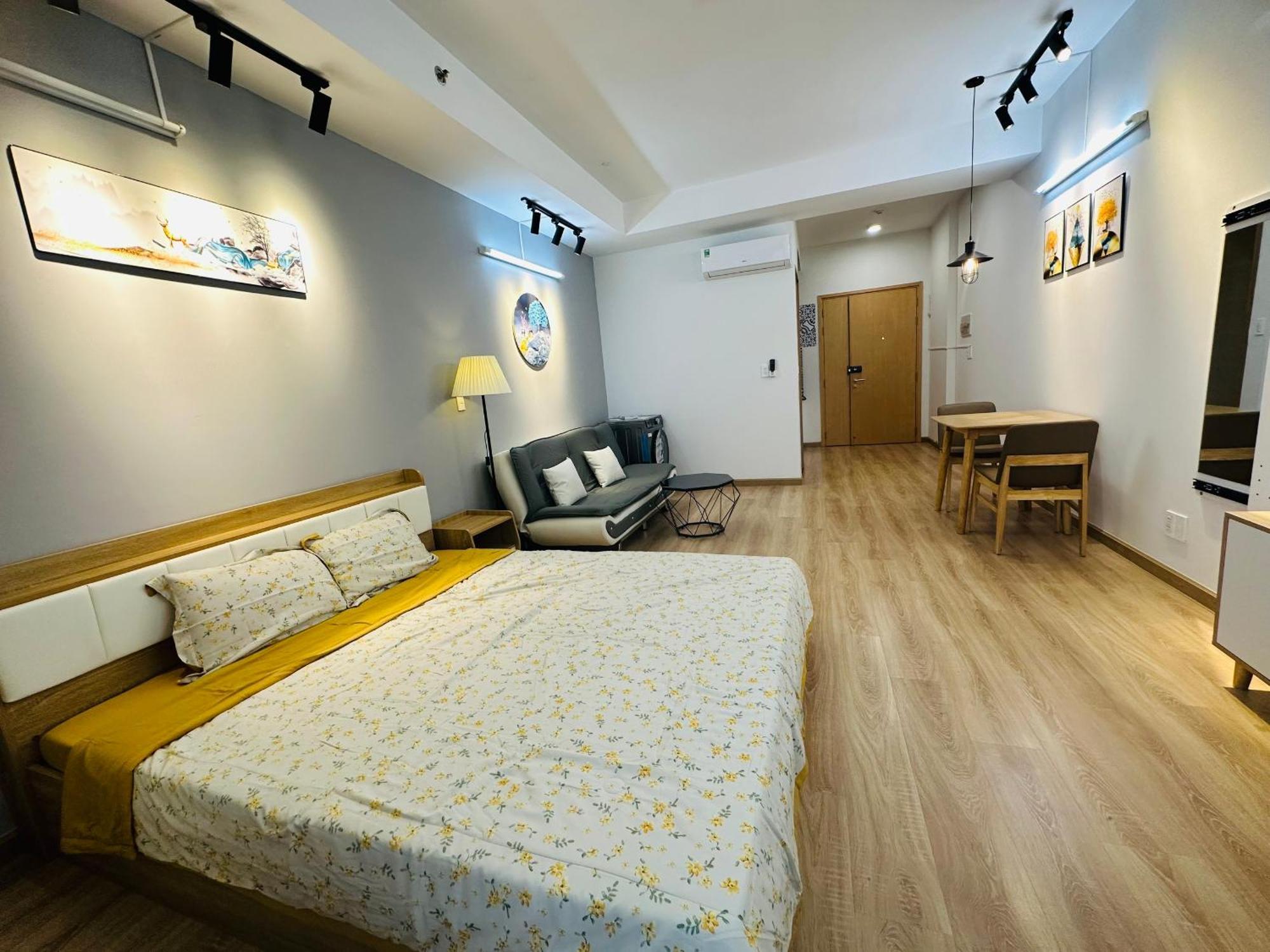 Anne House Luxury * TP. Hồ Chí Minh